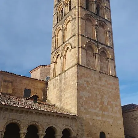 Dom wakacyjny Casa Agapito Marazuela